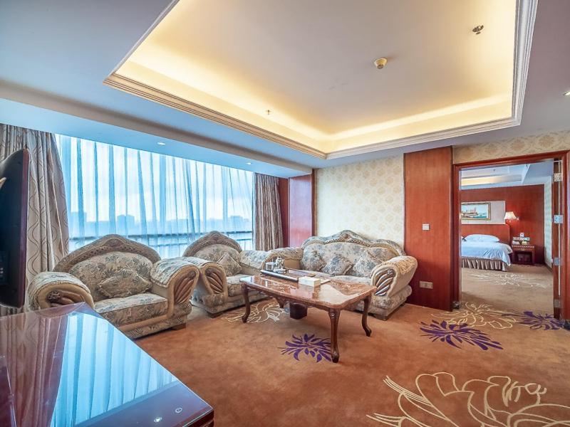 Vienna Hotel Foshan Chancheng Zumiao Branch Екстериор снимка